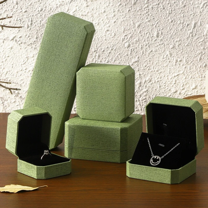 Octagon Fill Leather Paper Jewelry Box Luxury Velvet Liner Ring Pendant Bracelet Watch Gift Packaging Box For Jewelry Store