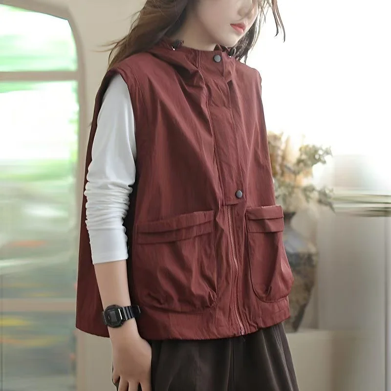 

2025 New Women Vest Summer Thin Sunscreen Jacket Large Size With Breathable Mesh Hooded Sleeveless Coat Female Waist