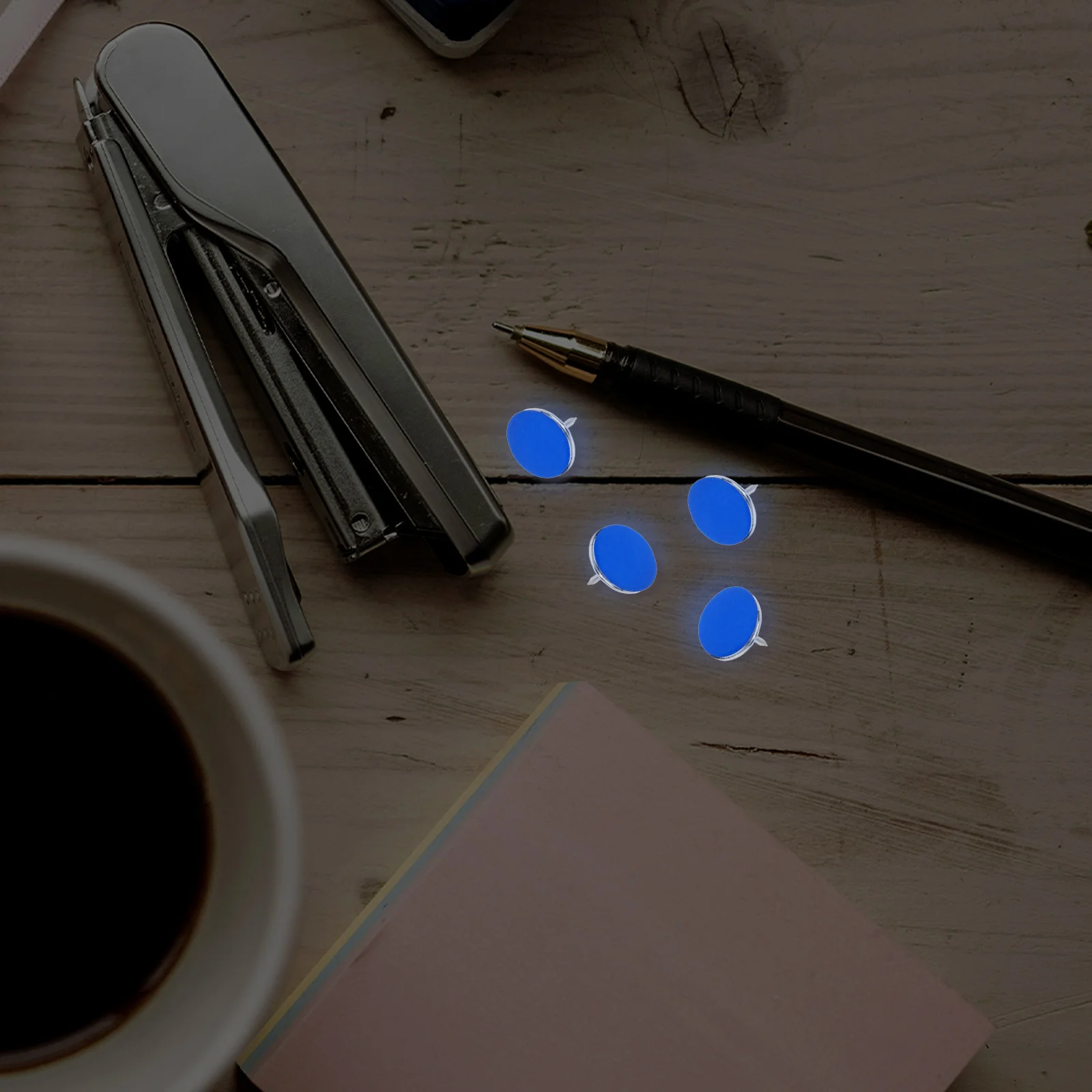 

50pcs Reflective Tacks Nail Design For Ground Marking Durable Outdoor Use Trail Markers Camping Hiking Driveways Parking Lots