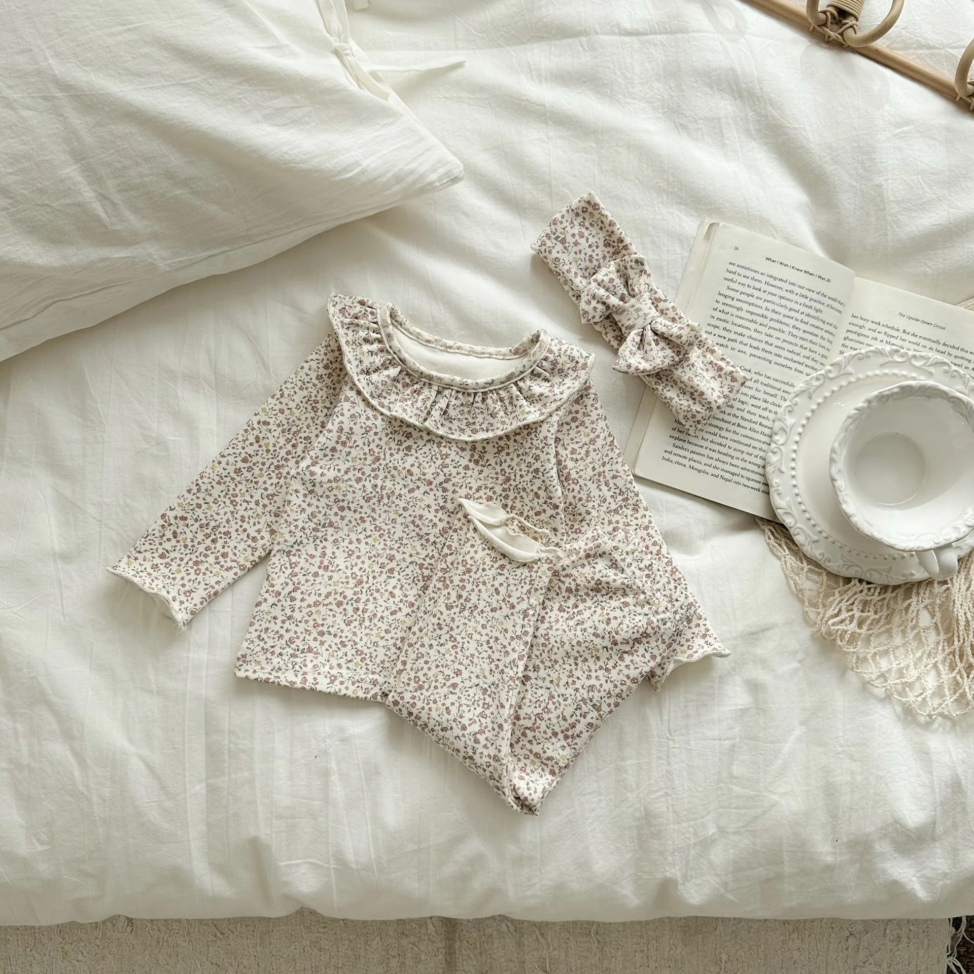 2025 frühjahr Neue Baby Langarm Kleidung Set Infant Mädchen Floral Tops + Leggings + Stirnband 3 stücke Anzug Baumwolle kleinkind Outfits