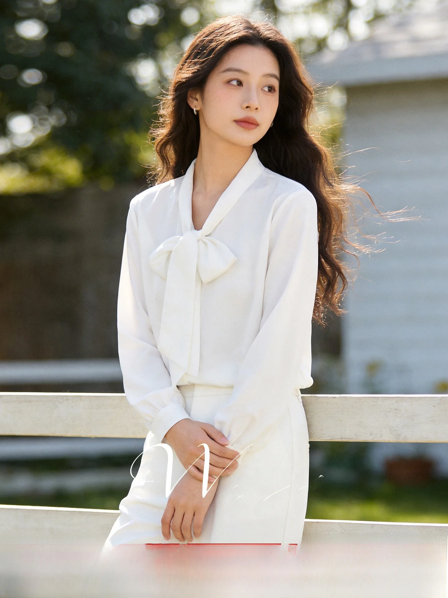 

Slimming Fashionable Long Sleeve Shirt Women's plus Size Spring Summer New Style Commute Style Knot Polyester Fiber