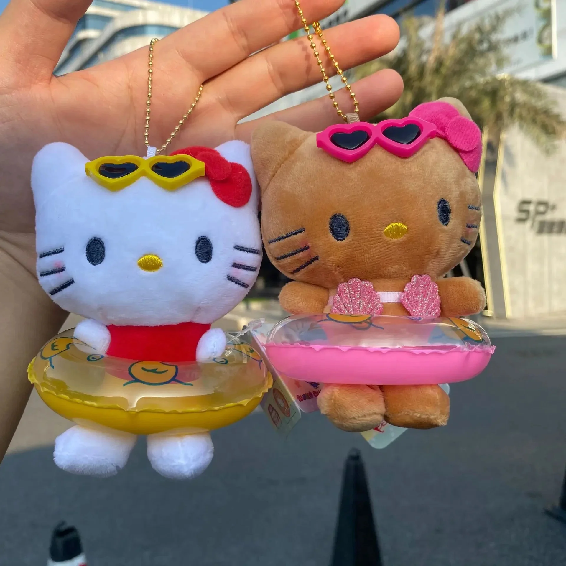 

Cartoon Hawaiian Sanrioed Hello Kitty Plush Keychain Kid Toys Brown Swim Ring Pendant Bag Hanging Lovely Cat Dolls Children Gift