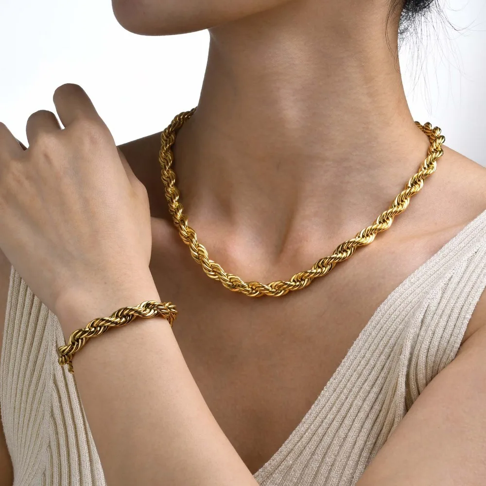 Stainless Steel Personality Classic Gold Color Twist Chain Necklace for Women Charm Fashion Hip Hop Collar Jewelry Colorfast