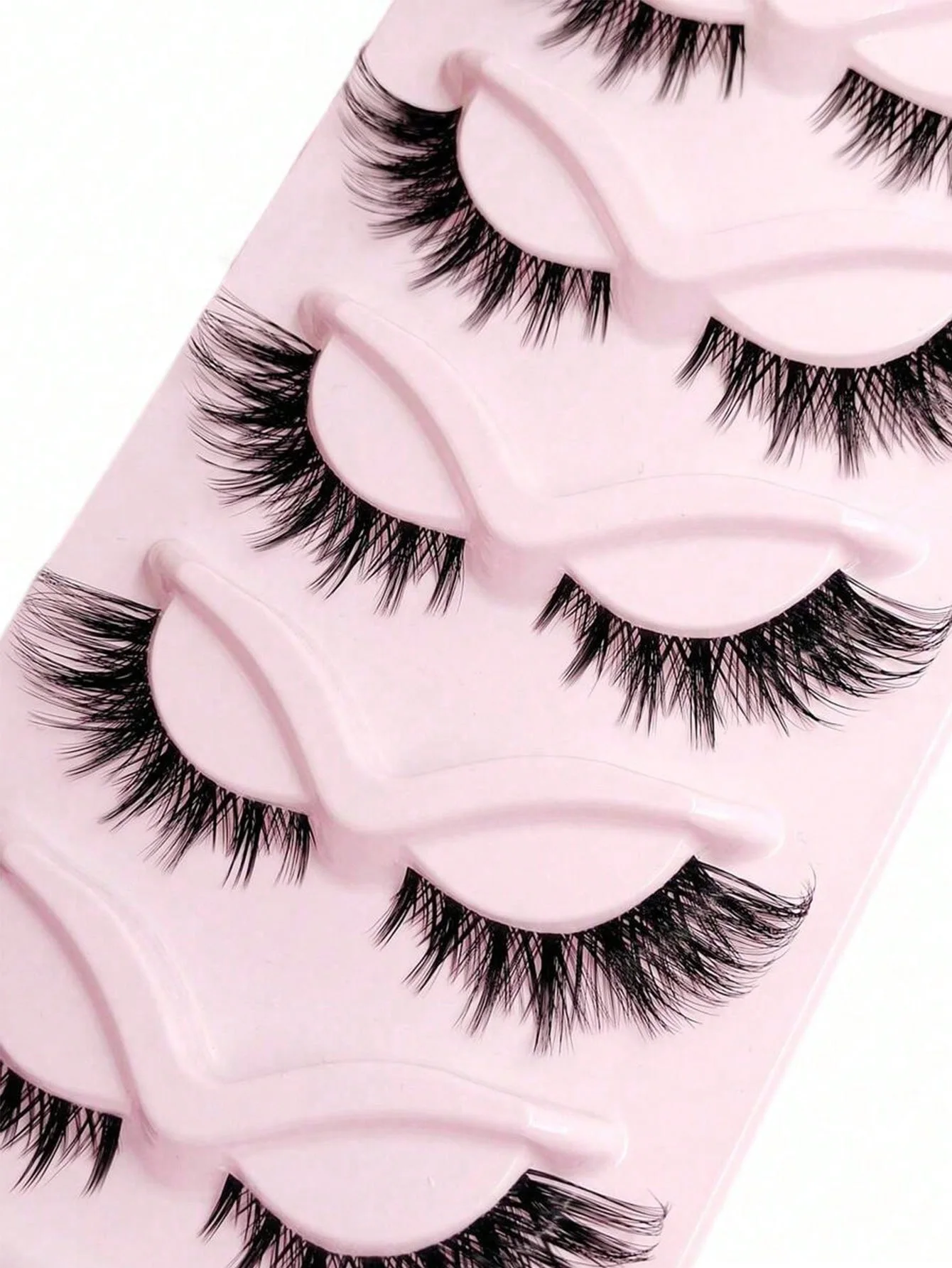 斜めのフォックスアイつけまつげ5組、ナチュラルで魅力的、目を引く、外側の角が細長い、透明なステムのつけまつげ