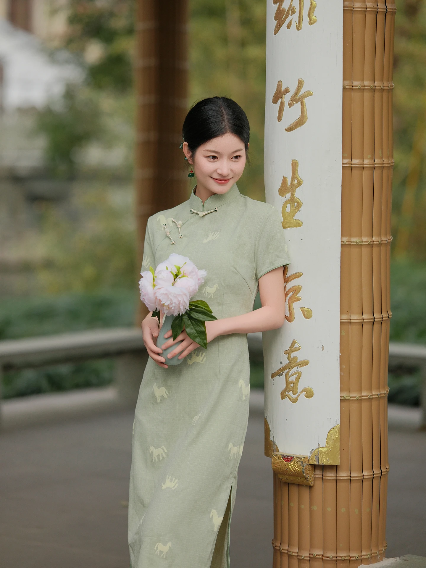 

Ретро-платье миди с асимметричным воротником в стиле Цзяннань для повседневной носки