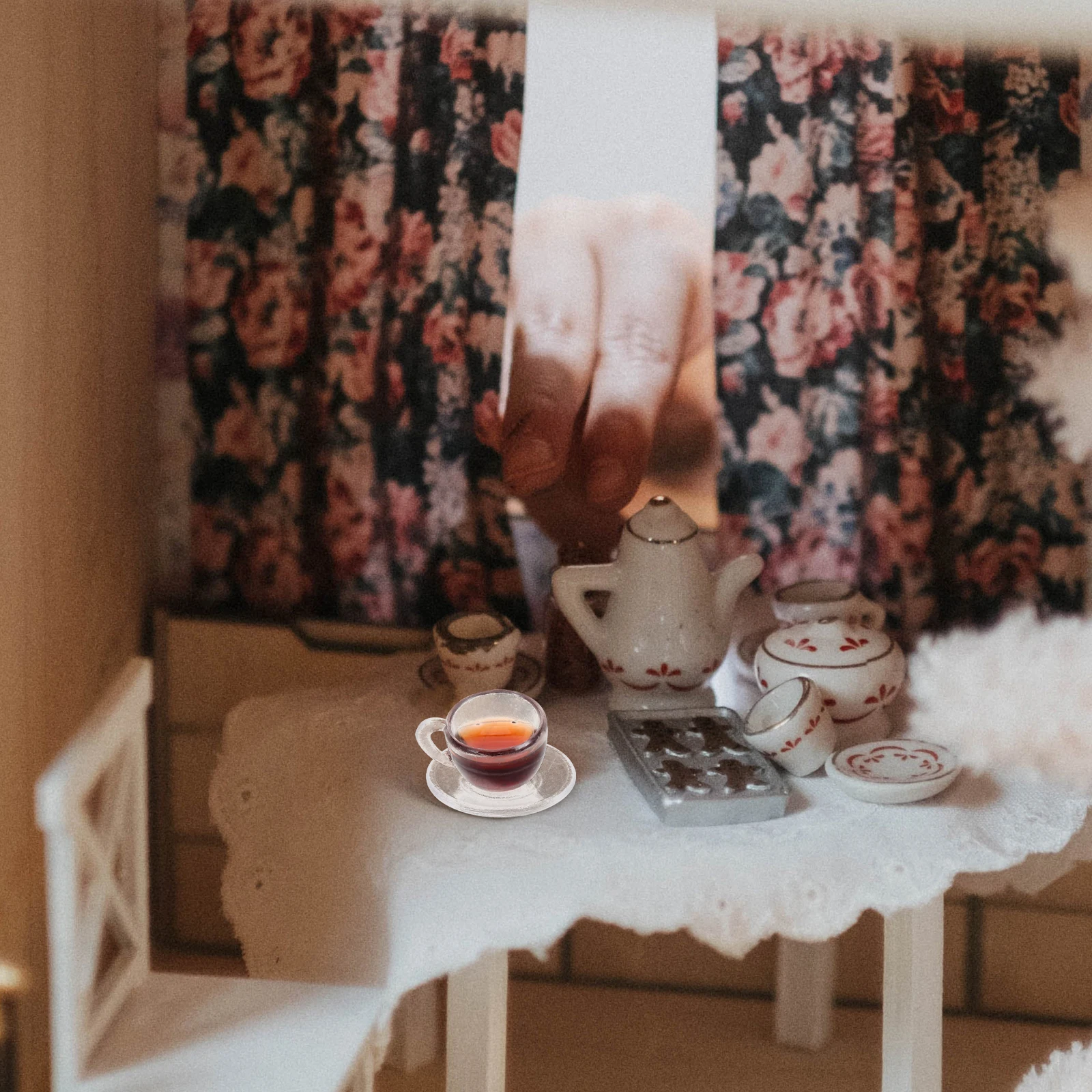 

Miniature Coffee Cup Set Dollhouse Decorations Resin Material Pretend Tea Party Supplies Mini Mugs Saucers Accessories Crafts