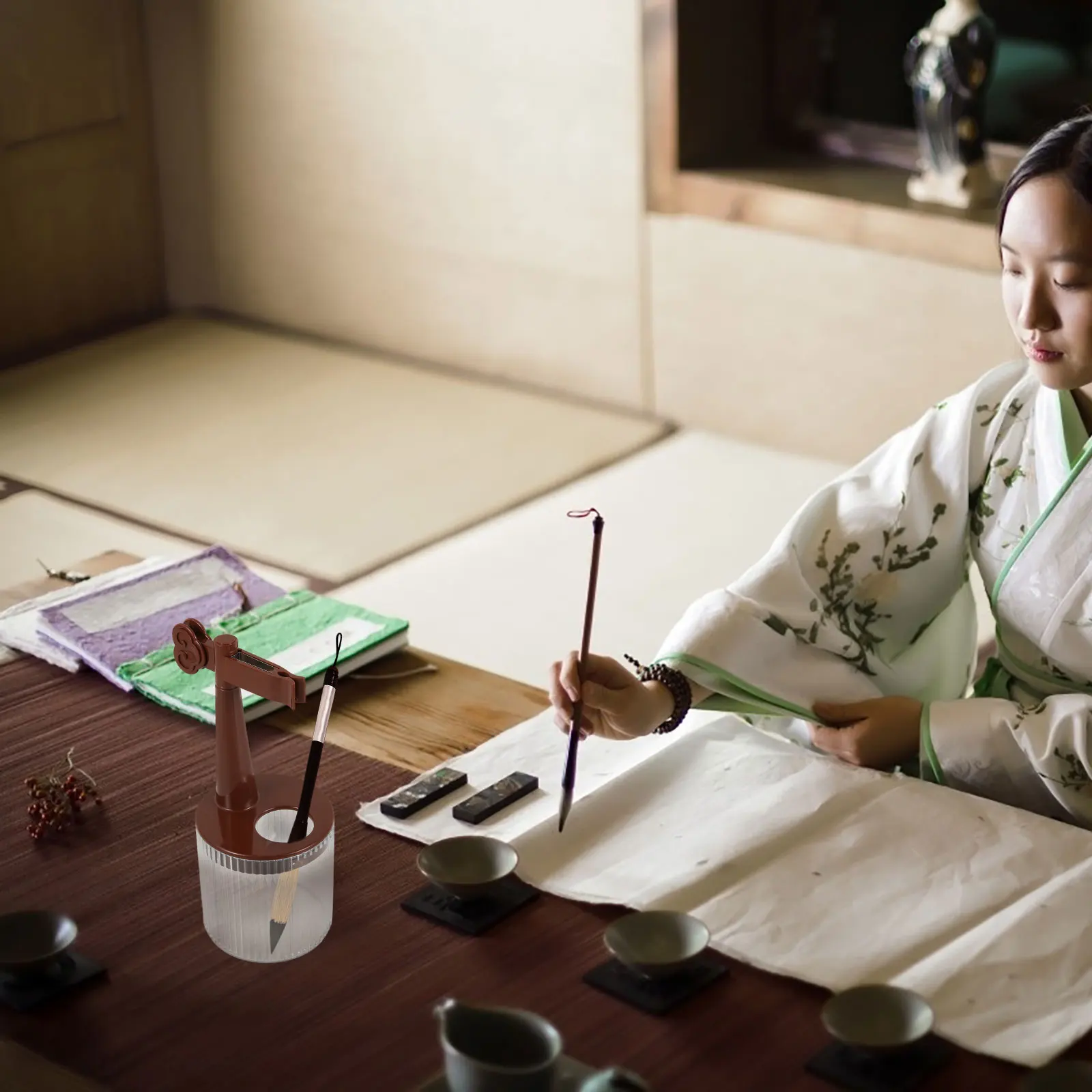 

Brush Pen Storage Rack Simple and Elegant Design for Organizing and Displaying Pens Paint Brush Cleaner Paintbrush Basin