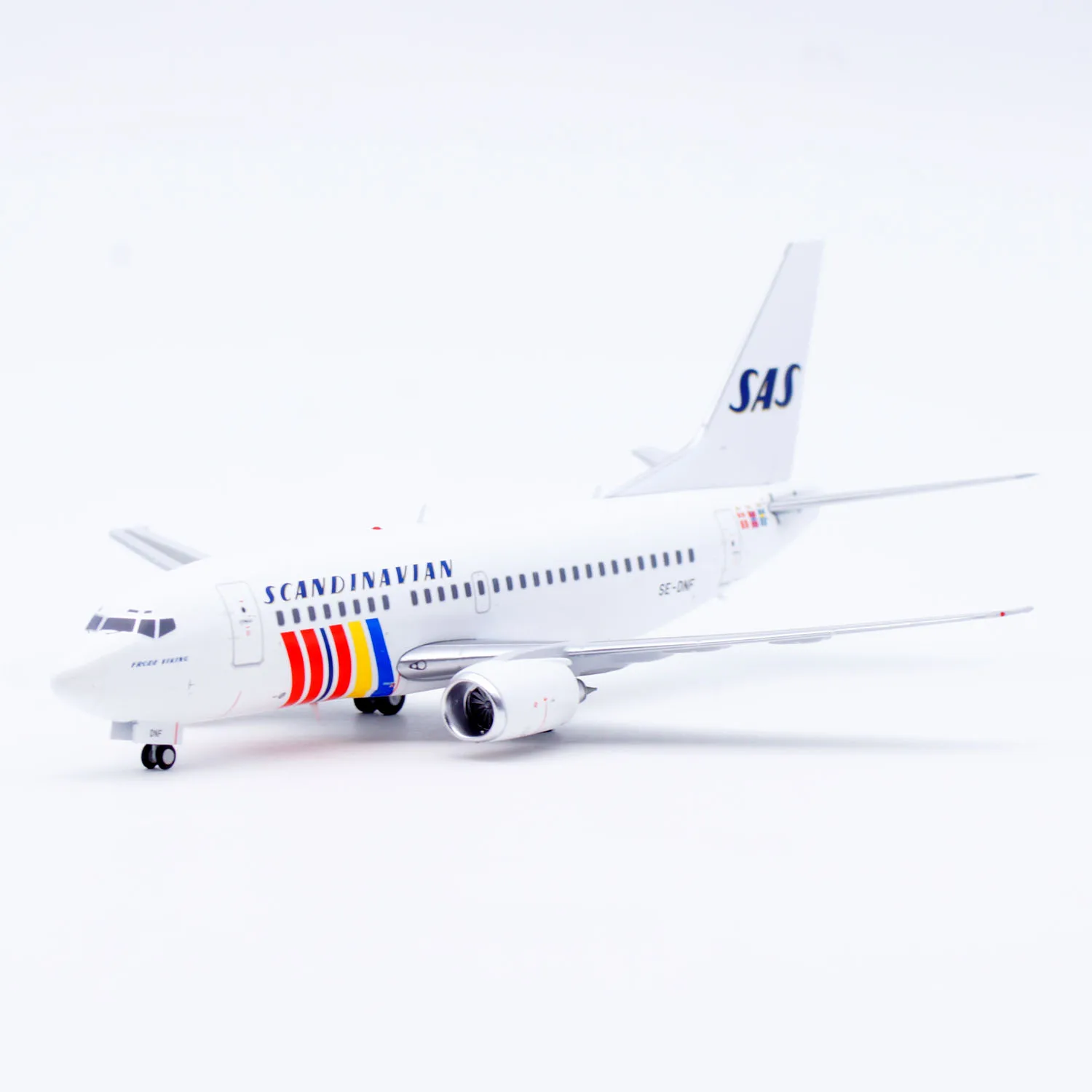 XX20498 سبيكة تحصيل طائرة هدية JC أجنحة 1:200 SAS الخطوط الجوية الاسكندنافية بوينغ B737-500 دييكاست طائرة نموذج طائرة SE-DNF