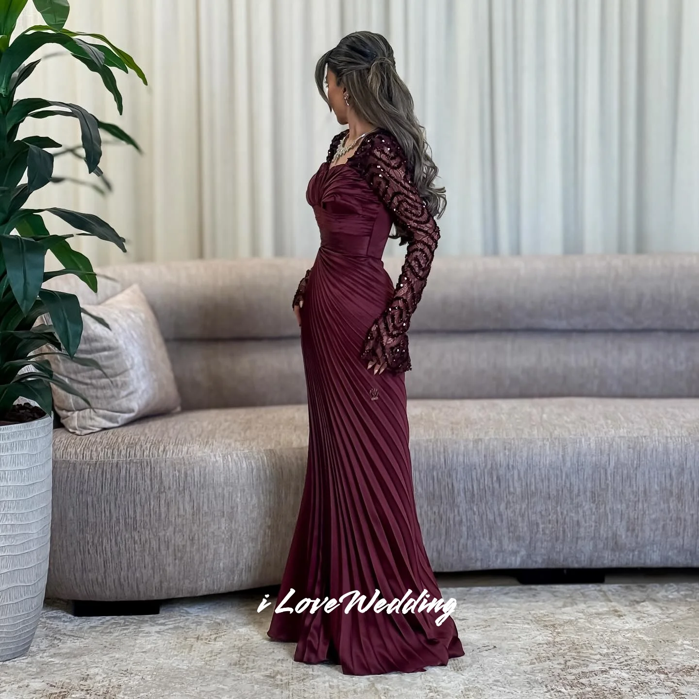 Robes de soirée chérie bordeaux 2025 dentelle perlée à manches longues sirène longueur au sol robes de soirée de mariage plissées personnalisées