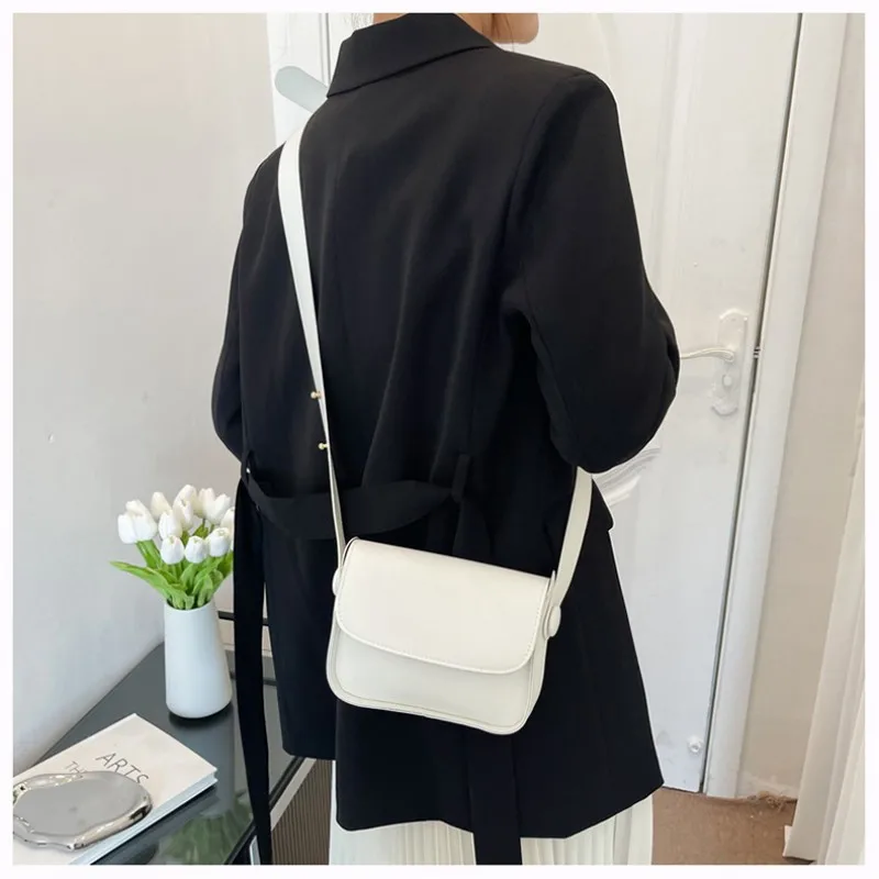 Women\'s Solid Color Crossbody Bag Trendy Small Square Bag Casual Simple Wide Shoulder Strap Messenger Bag Flap Handbags Pouch