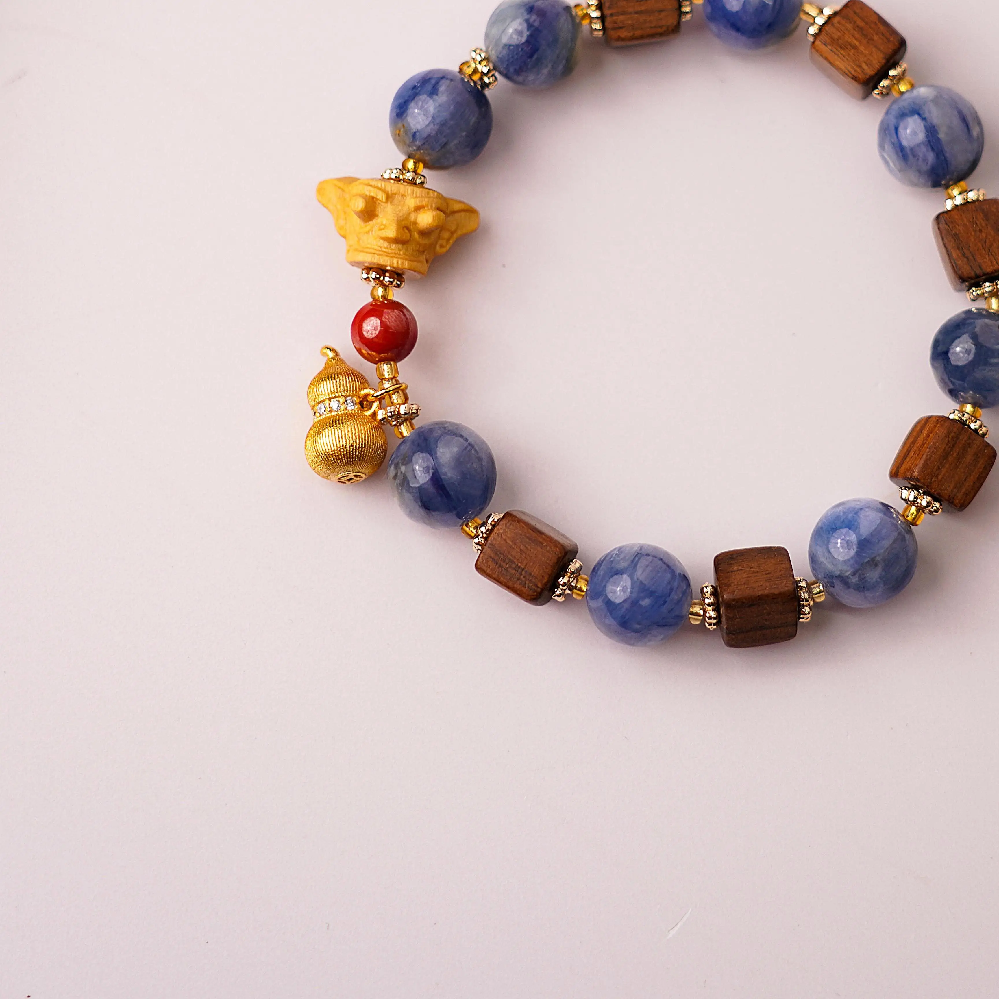 Bracciale con ametista blu e ametista a 3 stelle