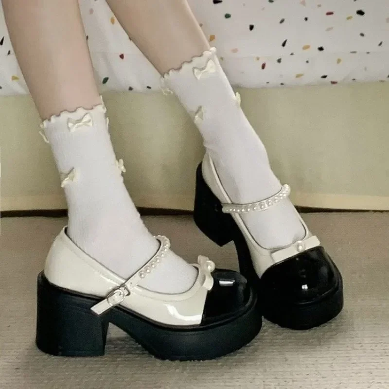 New Sweet Heart Shape Buckle Lolita Shoes Women's Patent Leather Thick Sole Mary Jane Shoes Women's Metal Decorated High Heels