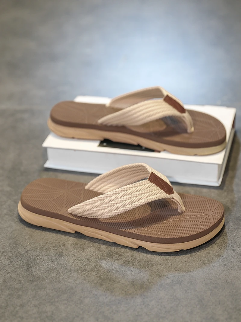 

Casual Water-Resistant Men's Sandals Anti-Slip Flip Flops Breathable Beach Shoes Flat Heel PVC Bottom Youth Summer Sandals