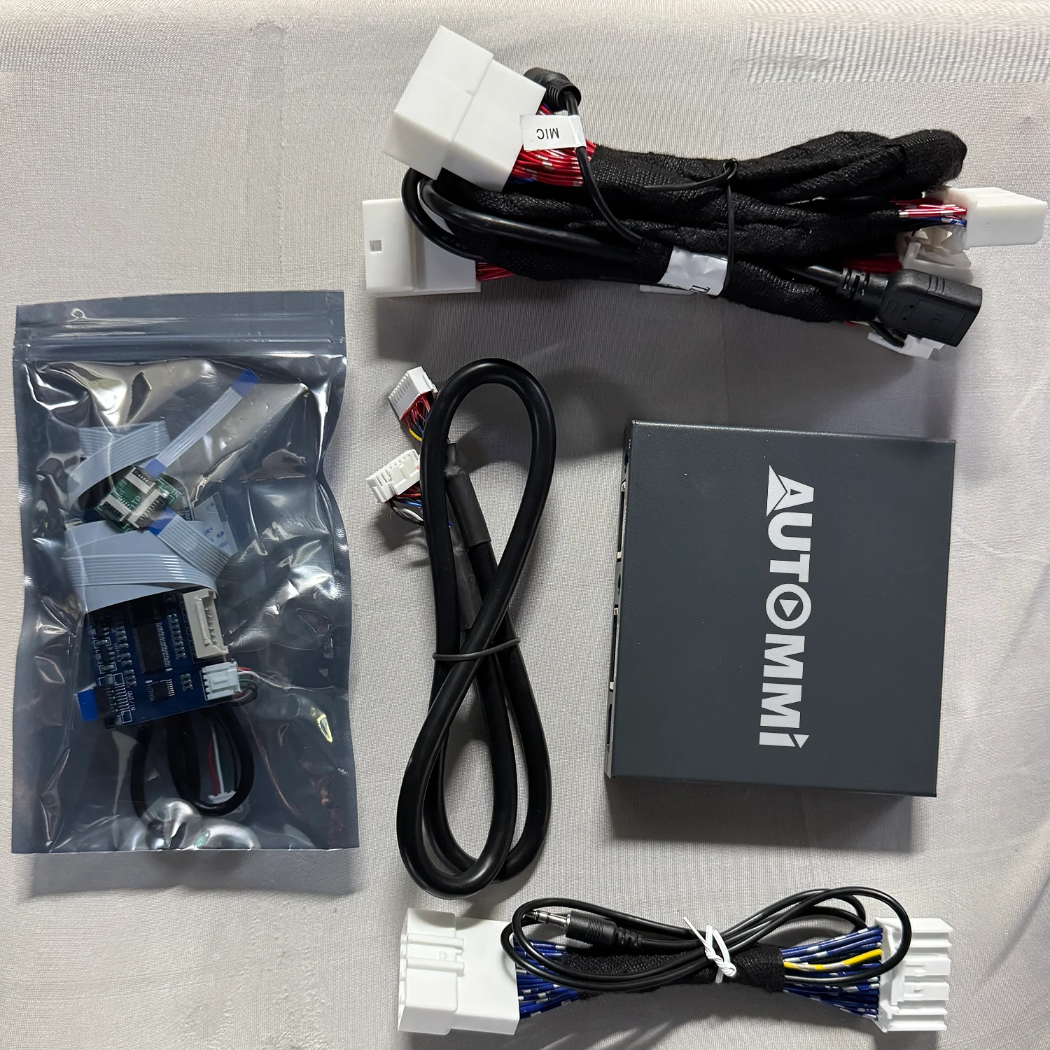 Crown S220 ARS220 AZSH20 AZSH21 GWS224 Wireless Apple CarPlay Multimedia Decoding Box Android Auto For Toyota