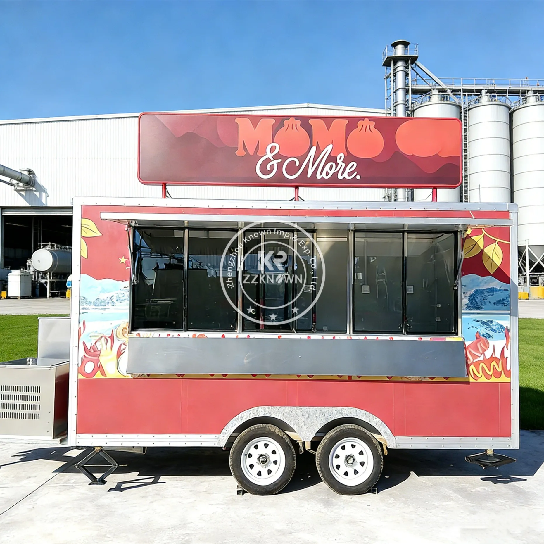 

Мобильная кухня-фургон для кейтеринга, малый прилавок с фритюрницей, грилем, раковиной и холодильником в комплекте