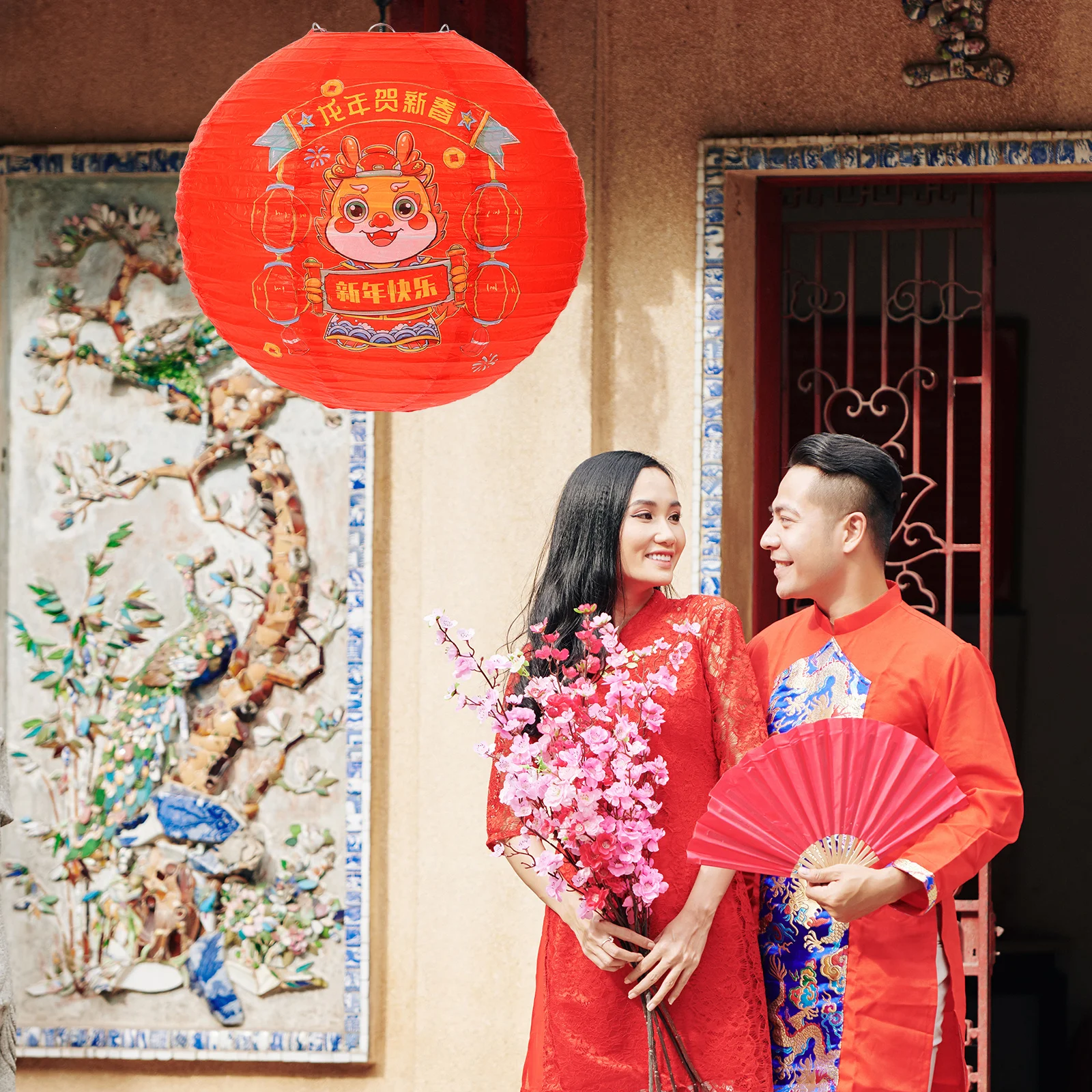 

Dragon Year Lantern Chinese Style Paper Hanging Light For Outdoor Wedding Festival Solar-Powered Decoration