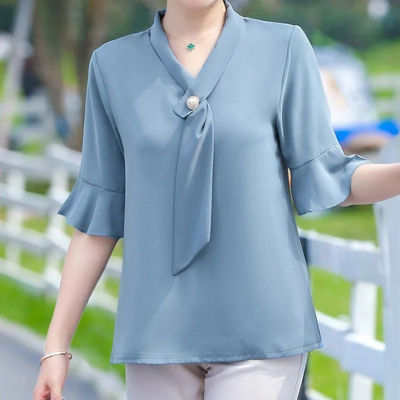 Simplicity Elegant Solid Color Chiffon Shirt Women's Clothing Summer All-match Fashion Spliced Short Sleeve V-Neck Blouse Female