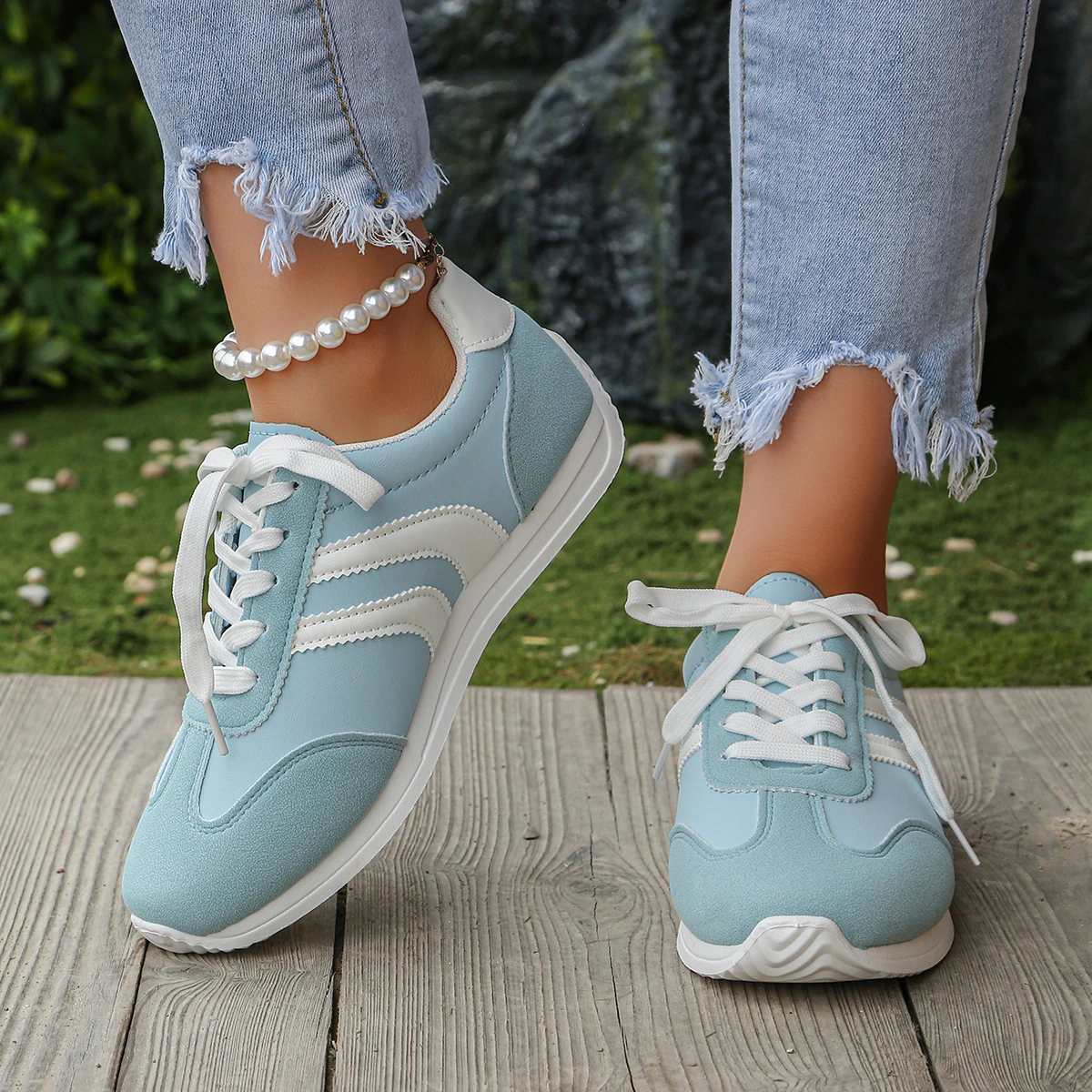 

*Spring and Autumn New Round Toe Lace Up Comfortable Casual Sports Shoes Fashionable Thick Soled Sexy Vulcanized Shoes for Women