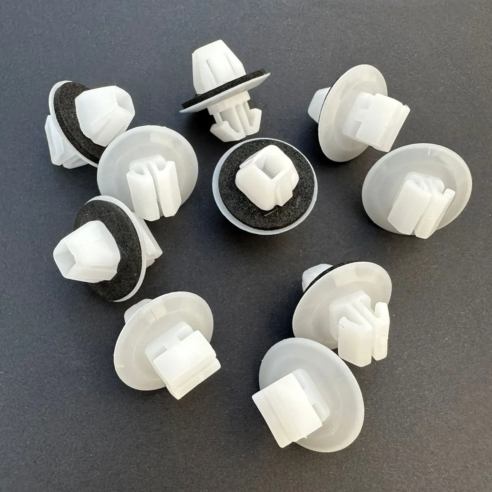 الزجاج الأمامي القلنسوة لوحة العجلة قوس تقليم الجانب تنورة كليب التجنيب لتويوتا كورولا RAV4 سوزوكي سويفت جيمي 7755365D00