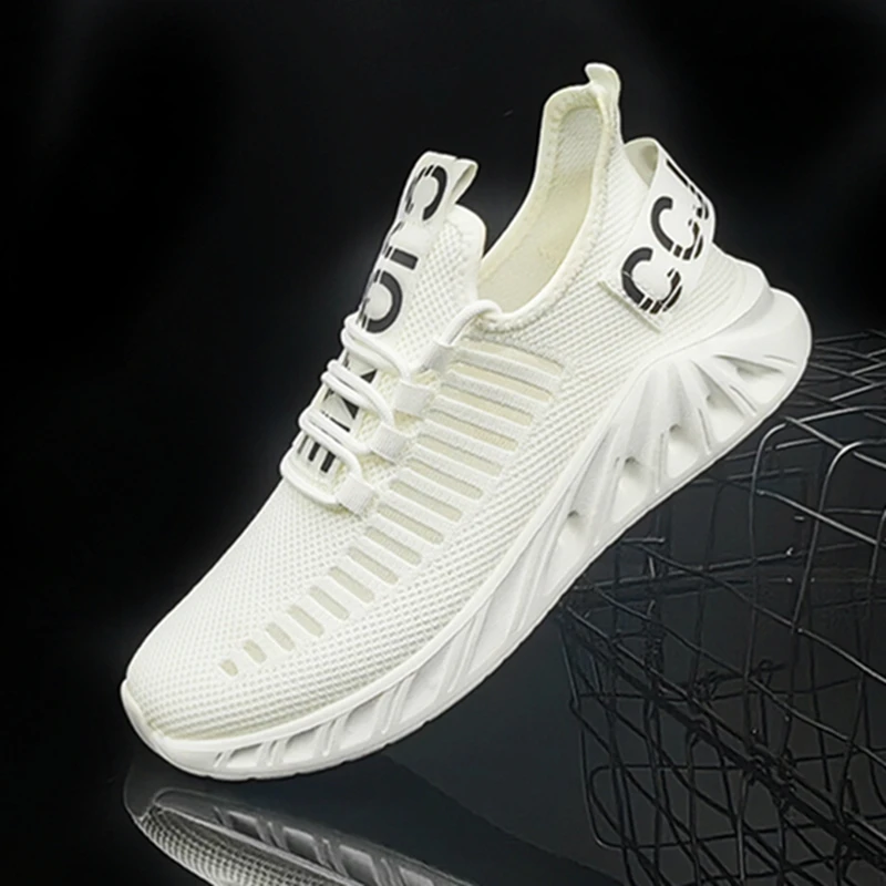 Mode Gebreide Sneakers Man Zomer Bruine Lichtgewicht Hardloopschoenen Voor Heren Outdoor Anti-Slip Heren Joggingschoenen