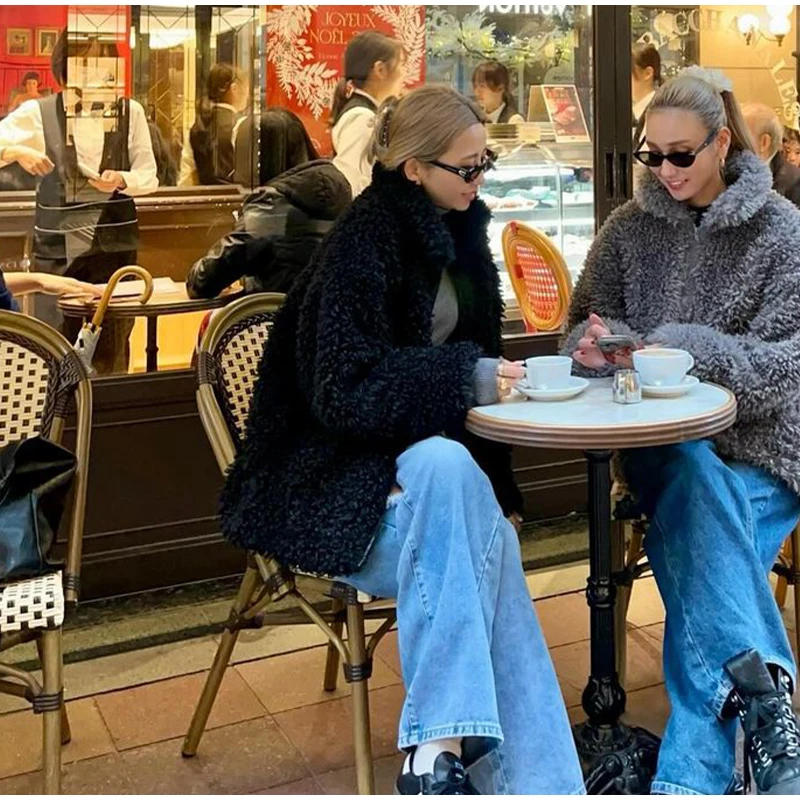Abrigos de lana de cordero sintética rizados negros para mujer, chaquetas holgadas de manga larga con bolsillos y cremallera, abrigo cálido de calle alta para invierno 2025