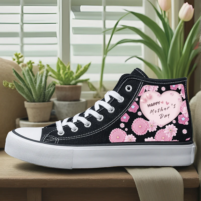 

Женская спортивная обувь Студенческие спортивные энтузиасты День матери Весна и лето Женская парусиновая обувь Розовый цветок с круглым носком Высокий верх с круглым носком на плоской подошве Дышащая вулканизированная обувь Женская обувь с цифровой печать