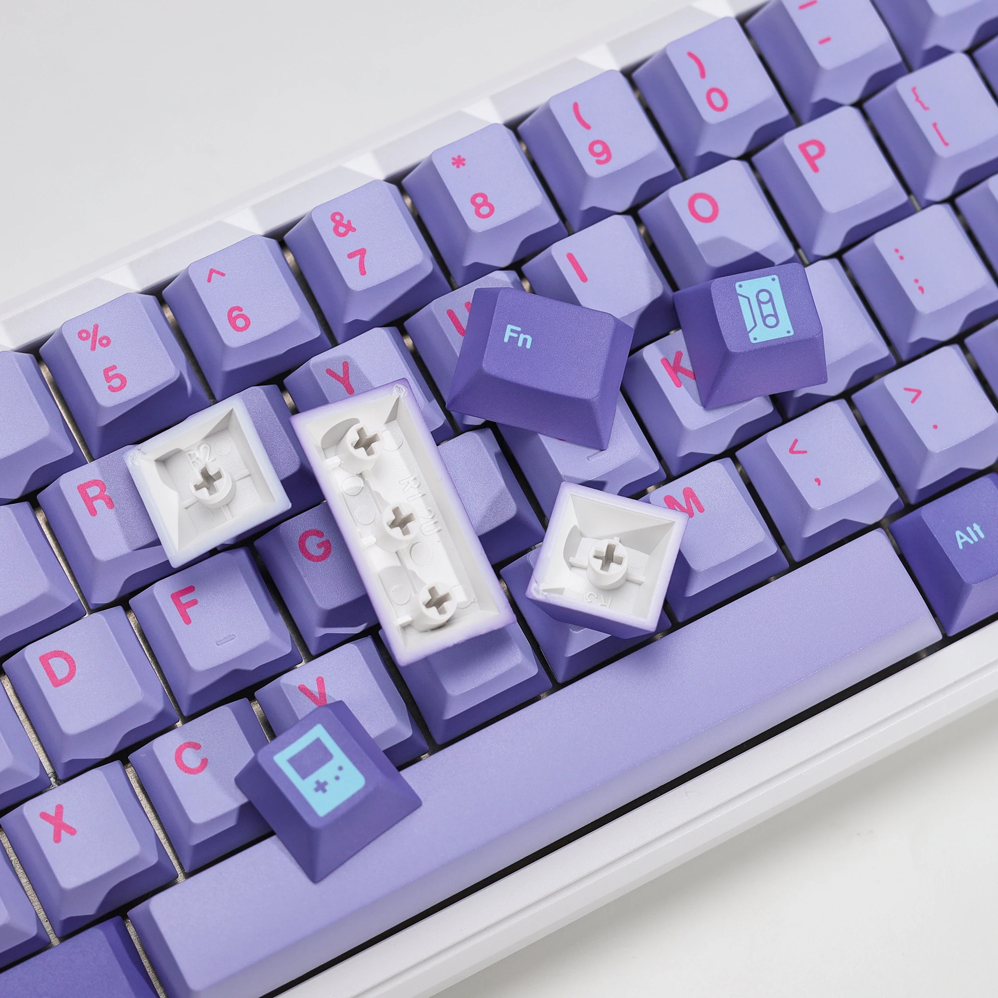 KBDiy GMK Keycaps Retro GMK Vaporwave Cherry Profile PBT Alice Keycap für 75 % magnetische Schalter Gaming Mechanisches Tastatur-Kit – Detail 4
