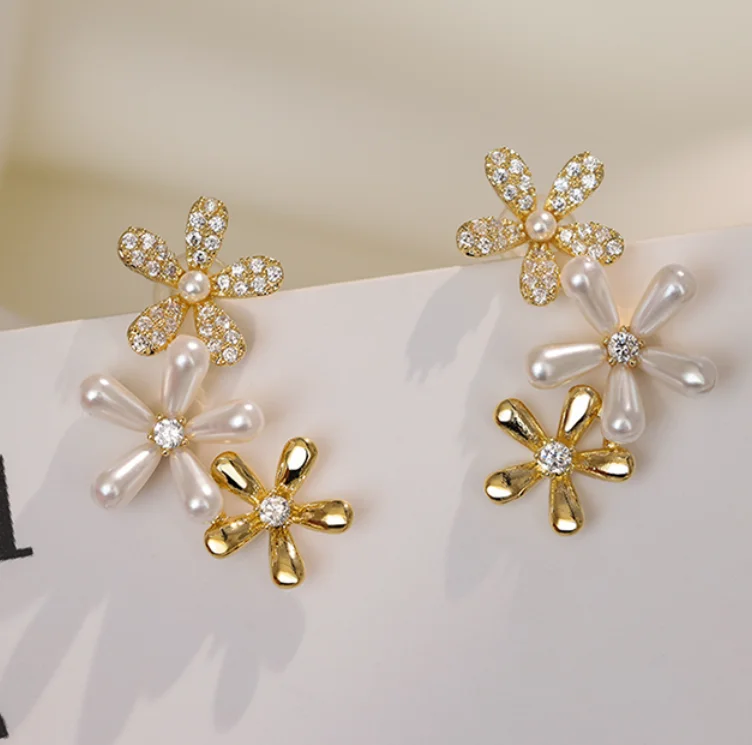 Simple pearl flower copper gold plated zircon S925 silver needle Earrings for women Fashion Jewelry