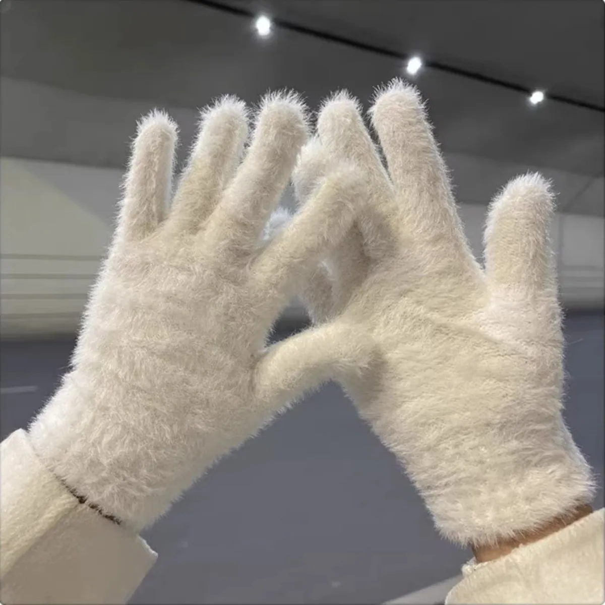 1 أزواج الشتاء القطيفة الدافئة قفازات للنساء أسود وردي لطيف بلون الصوف قفازات القفازات