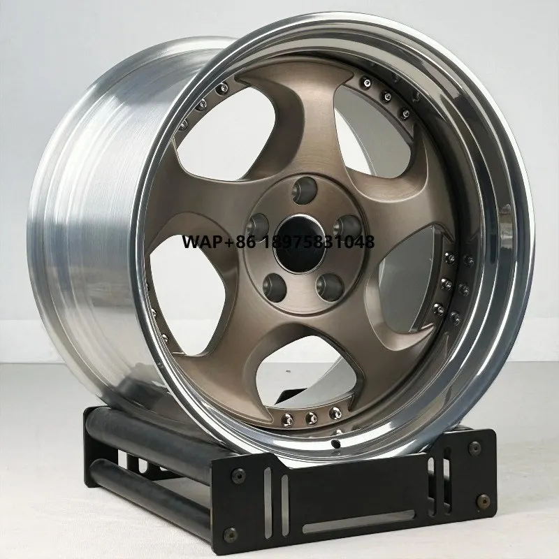 

Комплект из 2 кованых дисков 5x120 с центральной частью из матового бронзового сплава