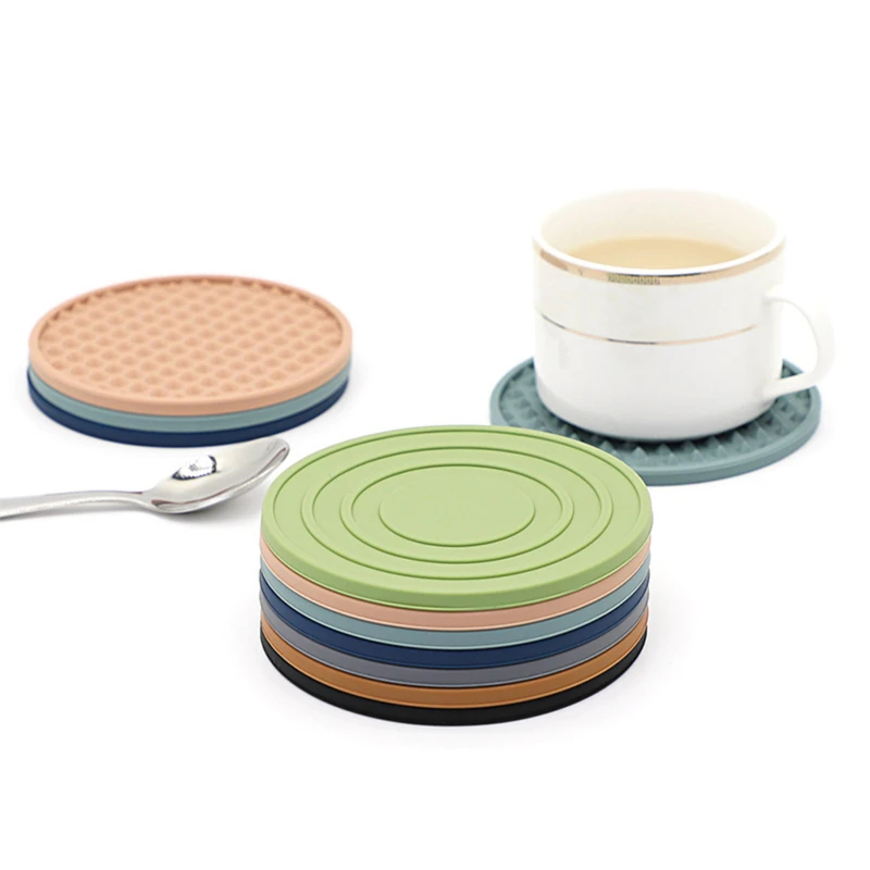 3PCS Round Coaster Thickened Anti Slip Heat Pads Portable Kitchen Table Accessories Cup Coffee Drinks Silicone Tea Cup Holder