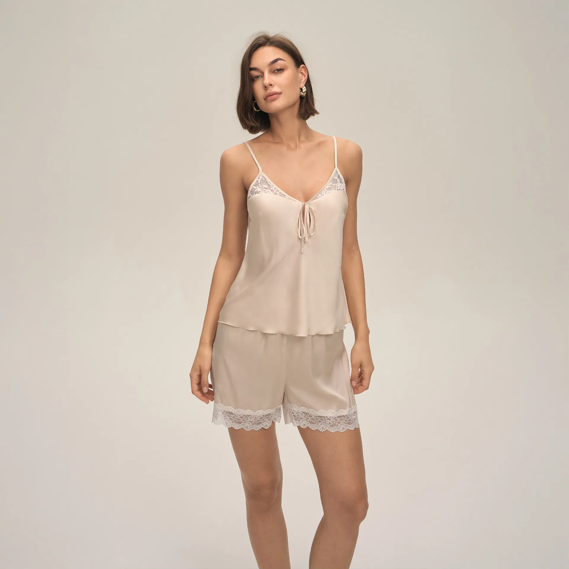 

Suspender Pijama Young Girl Sleepwear Pajamas Set Sexy Lace Trim Strap Top Shorts Silky Satin Home Clothes