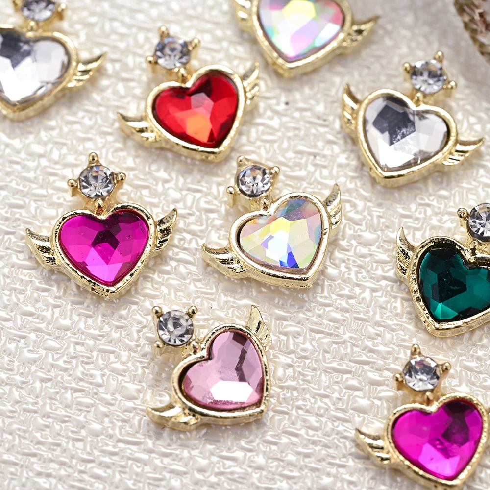 10pcs 3D Heart Nail Charms Luxury Love Heart MagicWings zircone colorato Nail Diamond Stones Nail Drill decorazione accessori