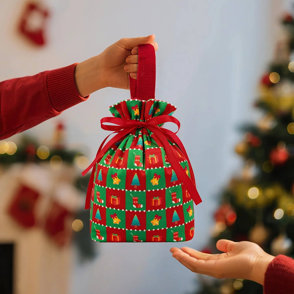 5 قطع من أكياس هدايا عيد الميلاد المخملية مع إغلاق برباط - أكياس هدايا للحفلات قابلة لإعادة الاستخدام للحلوى والمجوهرات وحفلات استقبال المولود الجديد وعيد الميلاد #6