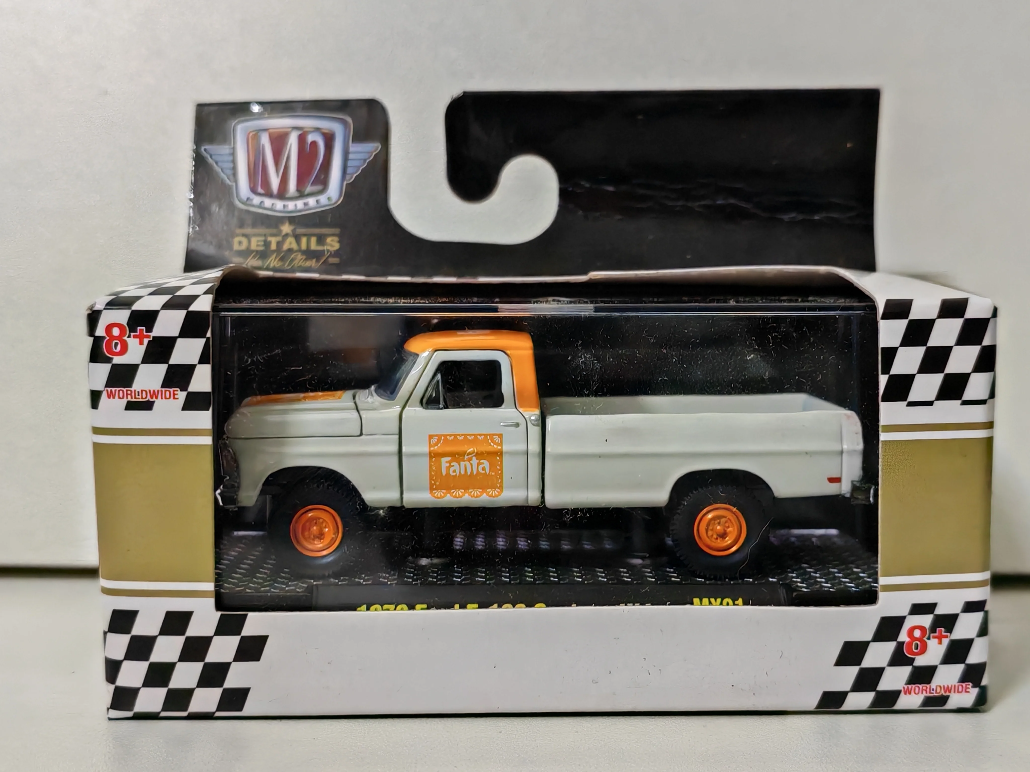 M2 machines 1/64 dodge ford Pickup truck 1993 silverado 1500 1976 GMC Diecast alloy car model collection display child gift