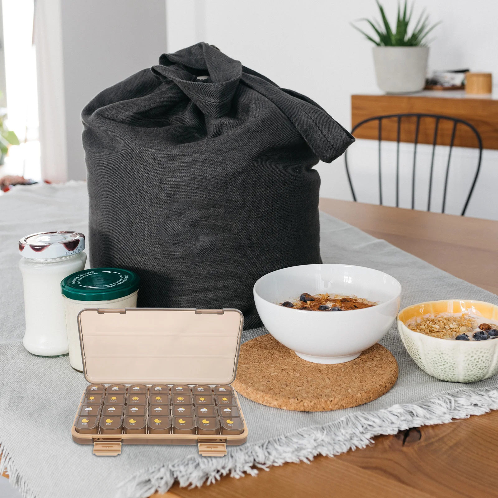 منظم أدوية محمول، حاوية صغيرة قابلة للغلق للسفر، حقيبة يومية متينة وخفيفة الوزن وصغيرة الحجم وسهلة الحمل #1