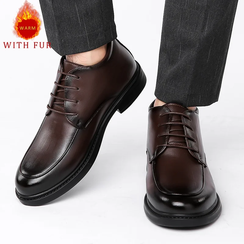 Winter formal men's leather shoes Fashionable classic minimalist style Outdoor street Hot selling Office business warm shoes