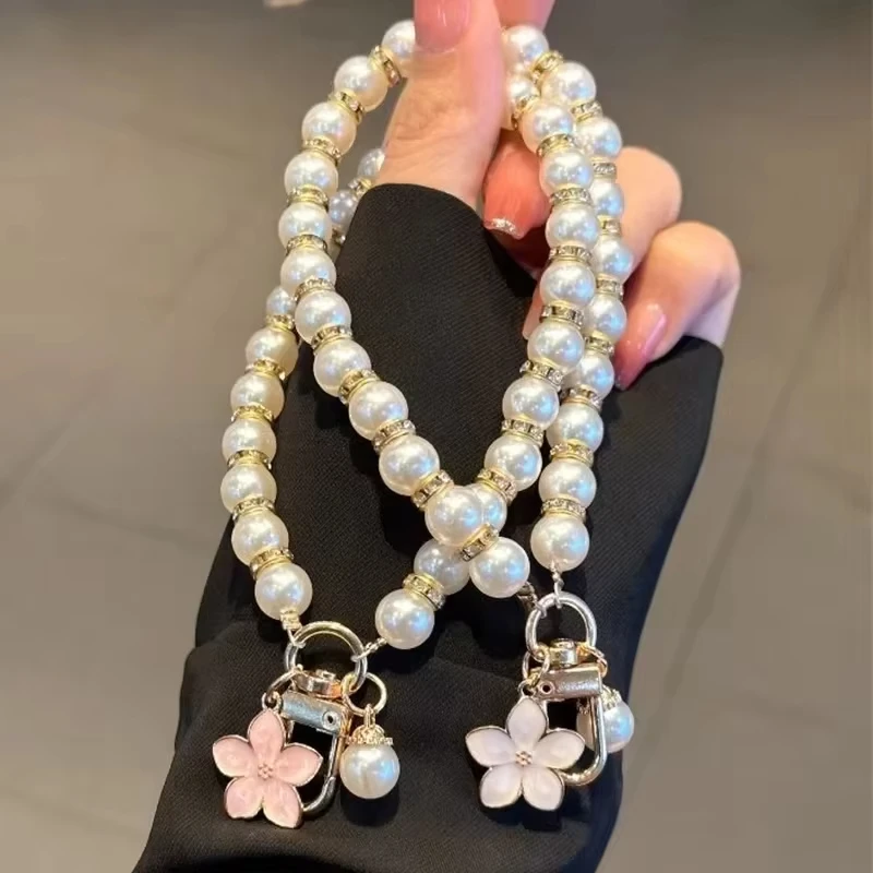 2025, Perlen-Schlüsselanhänger, luxuriöser Damenschmuck, glänzende Perle, Muschel, Handytasche, Rucksack, Charm-Zubehör, Autoschlüssel, Schlüsselanhänger