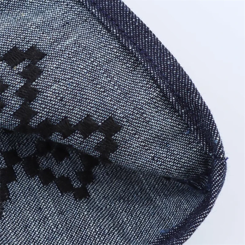 KEYANKETIAN Lente/Herfst Nieuwe Retro stijl Kwastje Lace Up Stand kraag Borduren Denim Shirt vrouwen Losse Trui blouses Top