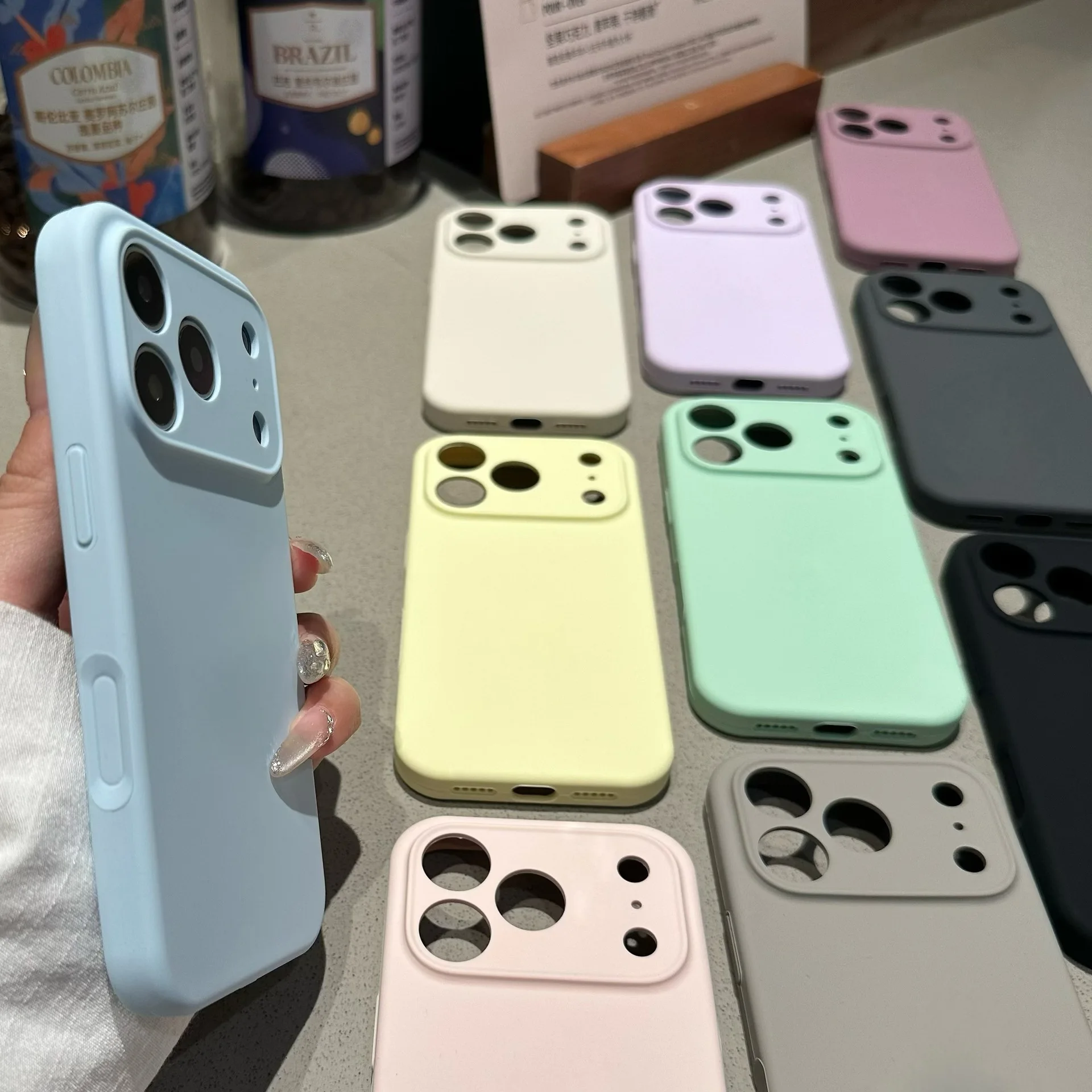 

New iPhone 17 Pro Max 16 15 14 13pro Logo Silicone Protective Case, shockproof and soft skin feel phone case