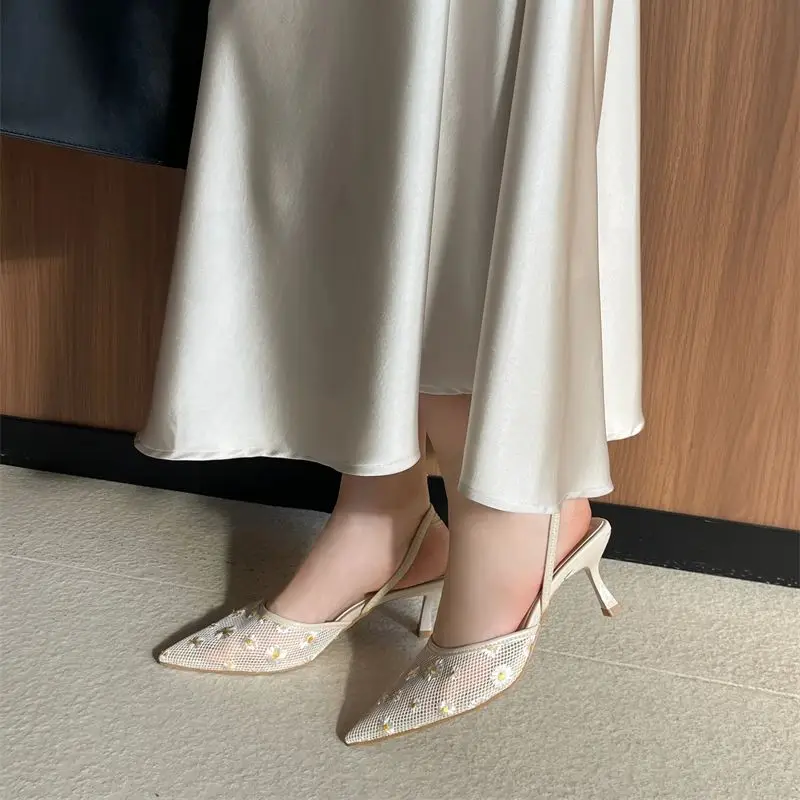 حذاء بكعب عنابي أسود بمقدمة مدببة حذاء صيفي مطرز بالزهور للسيدات حذاء بكعب منخفض للنساء #2