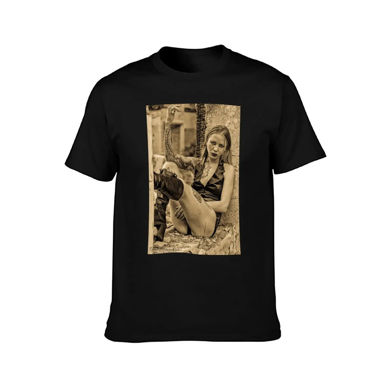 Tattood girl - Freya Volt T-Shirt Big Size Daily Wear T-Shirt