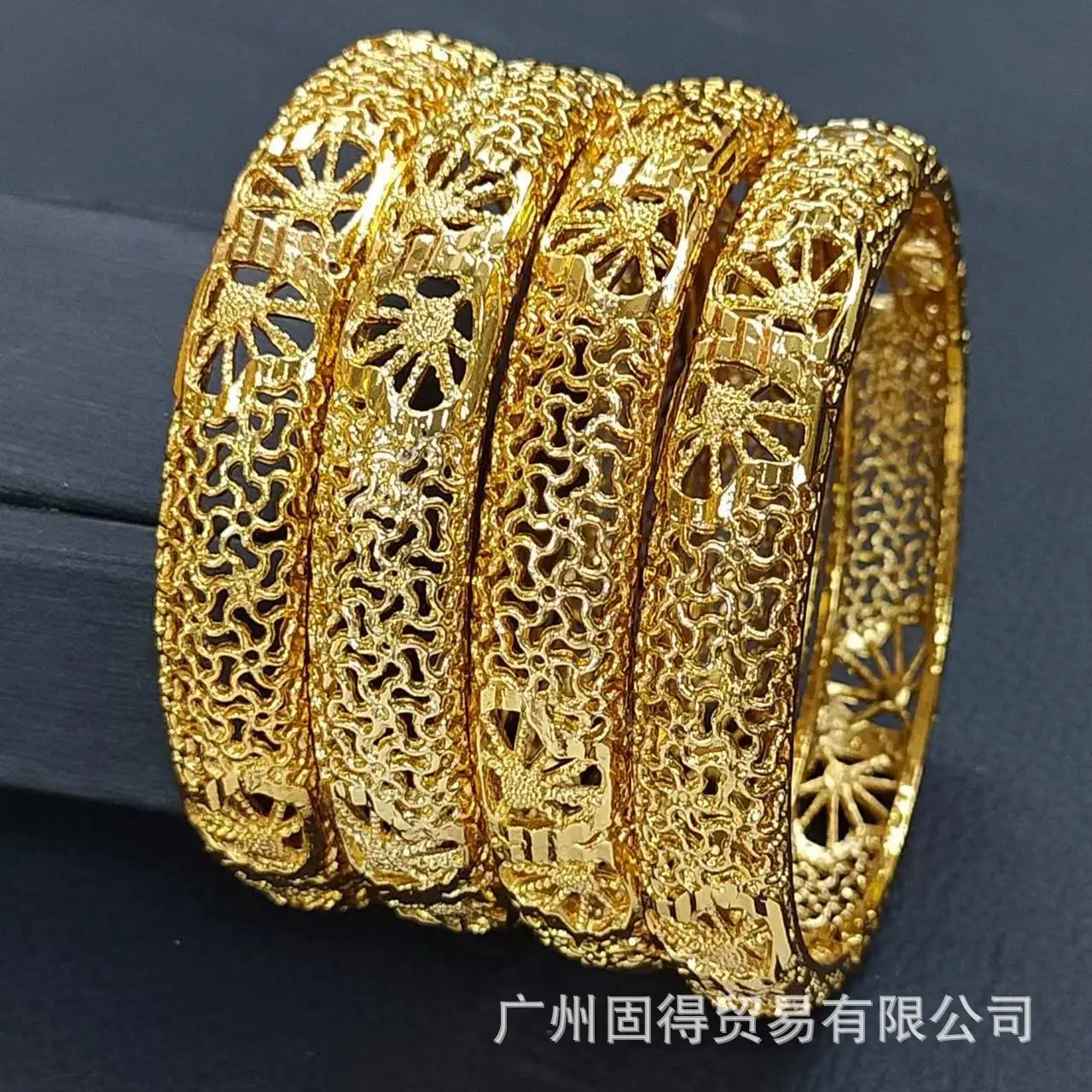 Buckle flower hollow alluvial gold Dubai Indian bridal wedding jewelry bangle bracelet for women