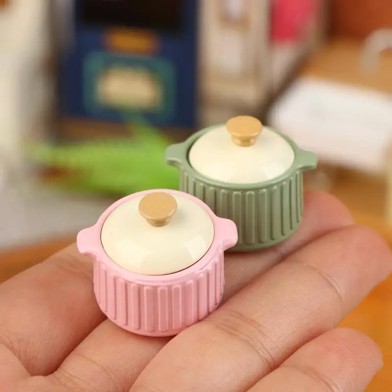 

[JN] 1/12 Miniature Dollhouse Kitchen Butter Colored Soup Pot Model Kitchenware Decoration Dolls House Micro Scene Ornament