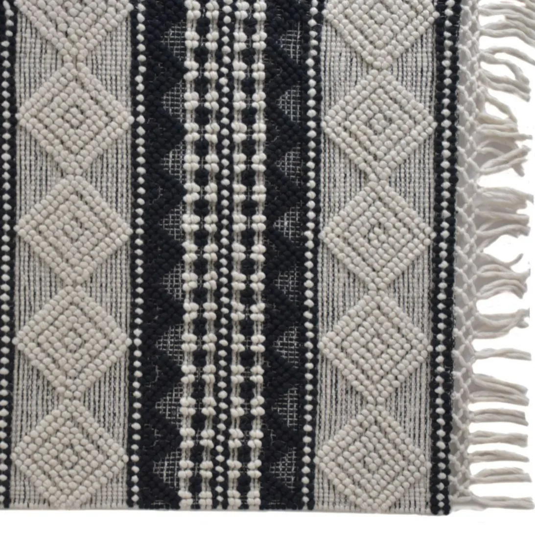 

Large carpet, Indian, imported, hand-woven, wool, carpet