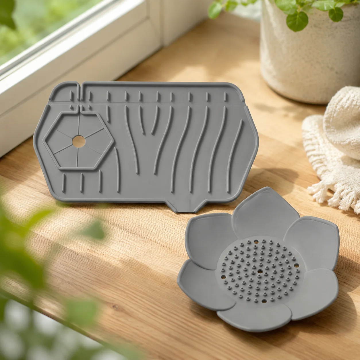2pcs Faucet Guard Mat Non-Slip Silicone Sink Tray for Kitchen Bathroom Vanity, Fast Drain Soap Dish Holder Durable