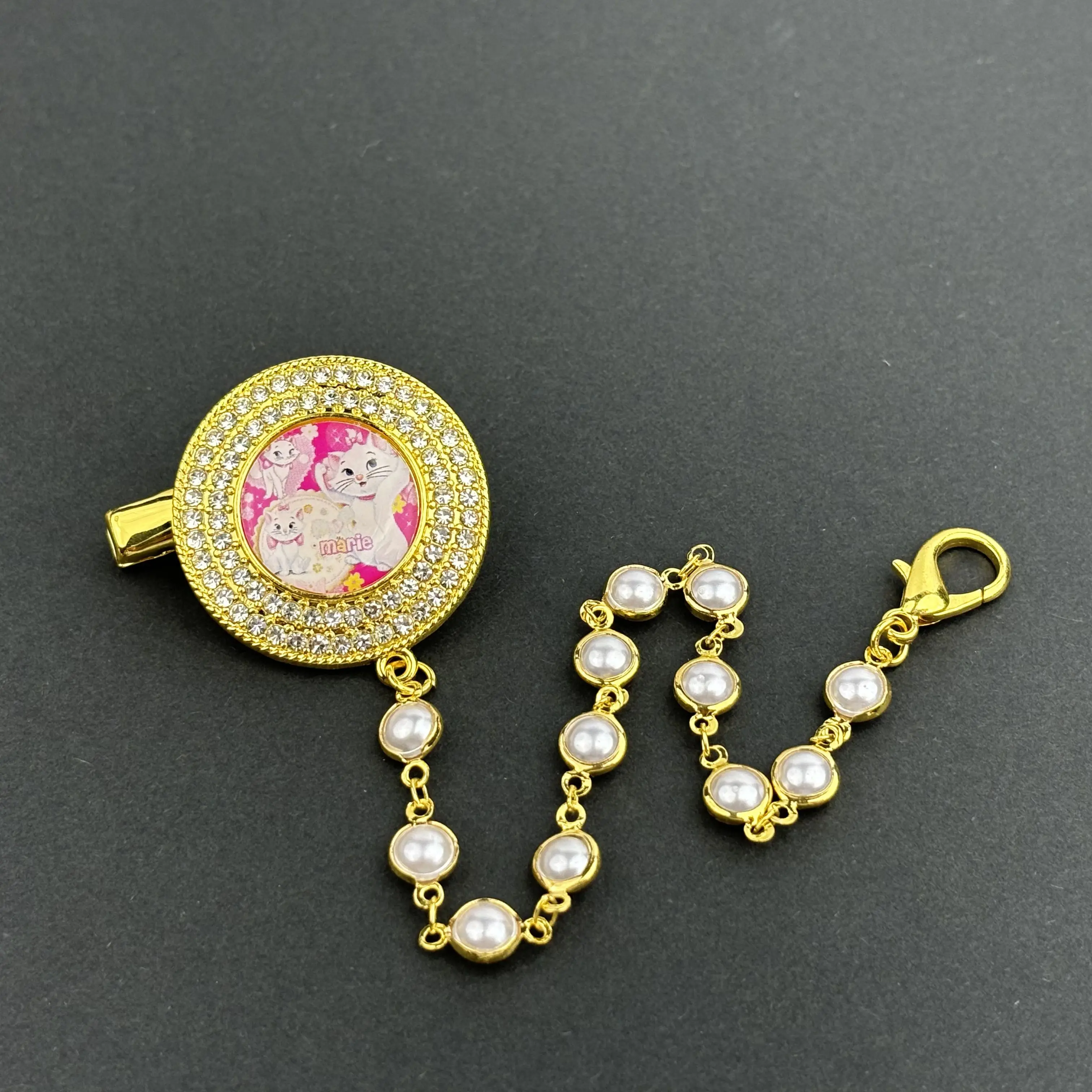 Рисунок 6 - Роскошная наклейка-пустышка с изображением