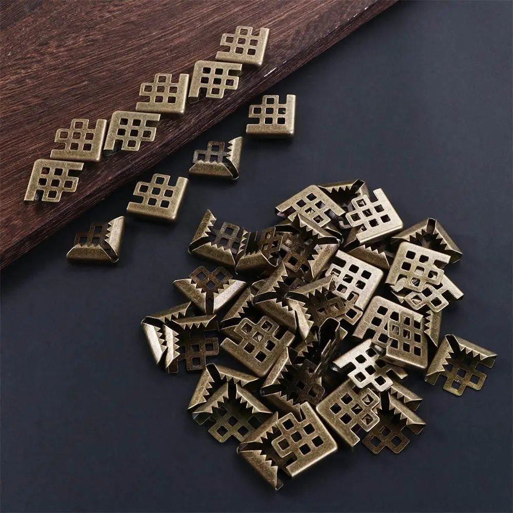 50Pcs Brass Menus Corner Decorative Protectors Photo Frame Scrapbooking Albums Embellishment Corner Protector Brackets 16*16mm