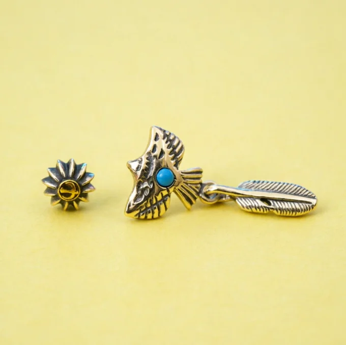 

Japanese trendy jewelry, flying eagle sterling silver earrings Male and female single trendsetter earrings ethnic style silver e