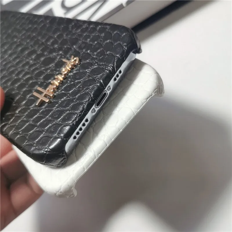 Luxury Business Metal Letters Couple Hard Case For Iphone 15 14 11 12 13 Pro Max 7 8 Plus Xr X Xs Animal Leather Cover Fundas